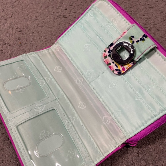 Vera Bradley Wallet - Picture 4 of 8